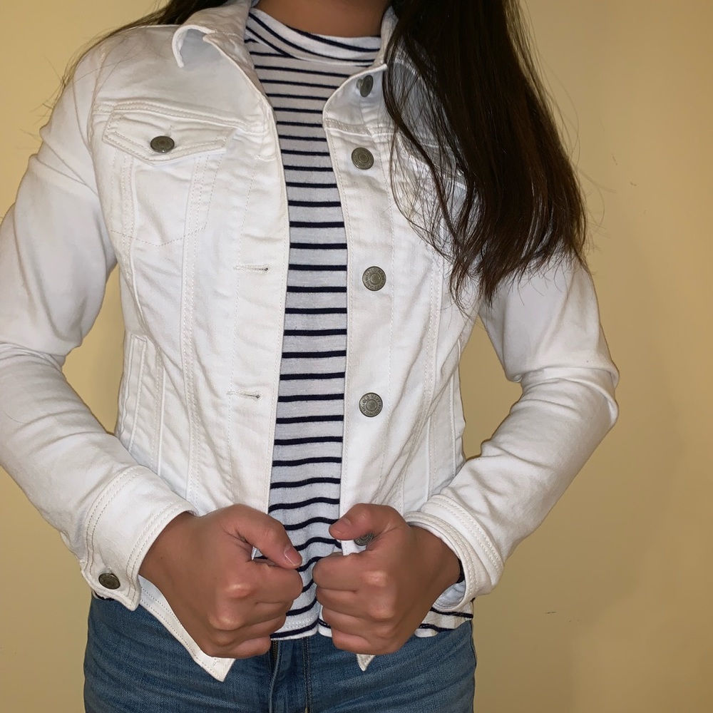 old navy white jean jacket